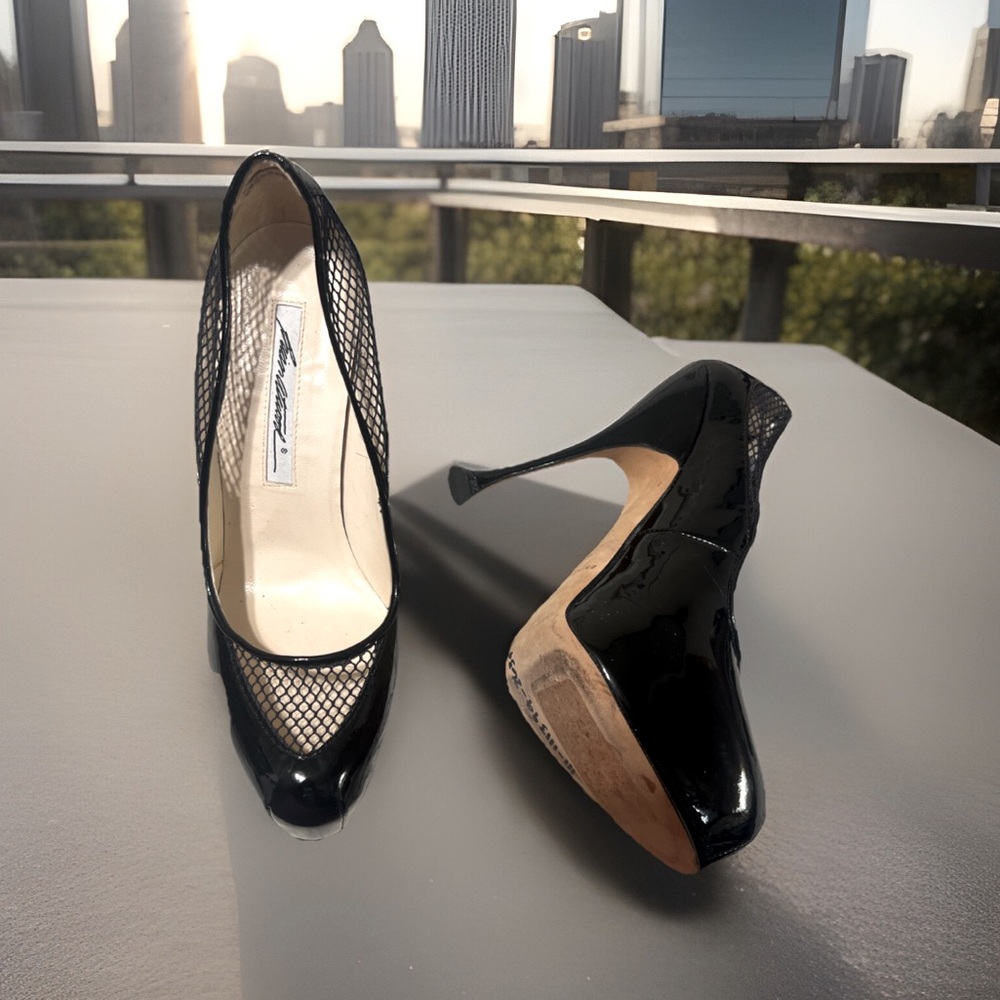 Brian Atwood Patent Stiletto Heels With Mesh Detail Size 6 GUC! - Picture 11 of 14